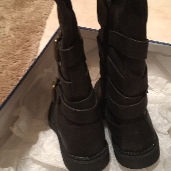 New in box Ashley Brown vera Wang boots 6.5 tall - Picture 5 of 8